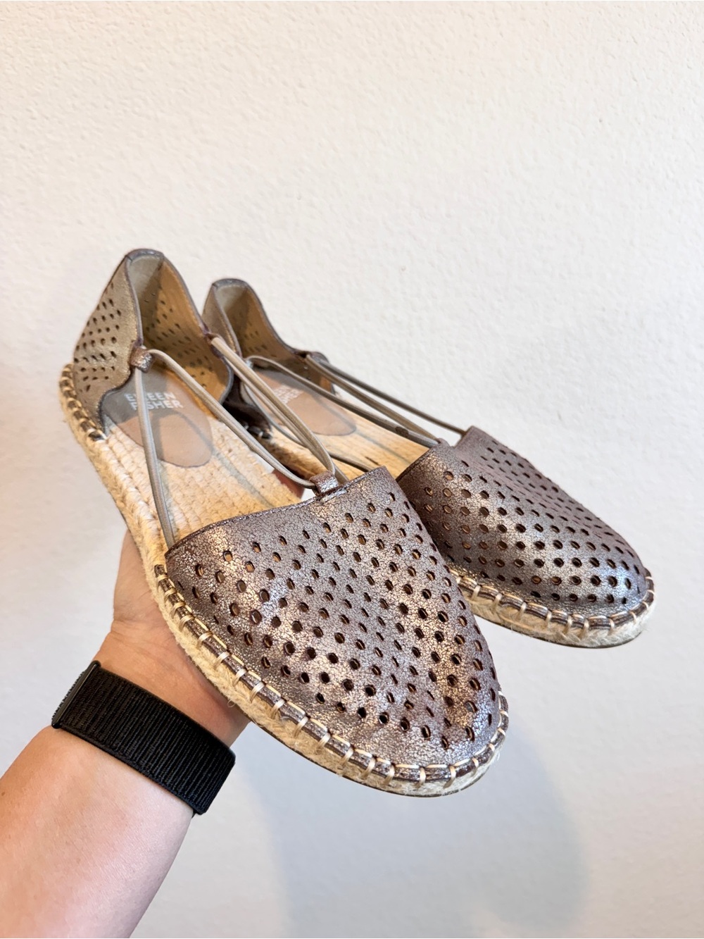 Eileen Fisher Lee 2 Espadrilles 7.5 Metallic Leather Coastal Fisherman Flat J37